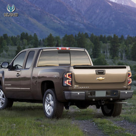 07-13 Chevrolet Silverado 1500 2500HD 3500HD 07-14 Sierra (Denali) 3500HD Dually Vland Światła tylne LED z dynamicznym oświetleniem powitalnym Przezroczyste